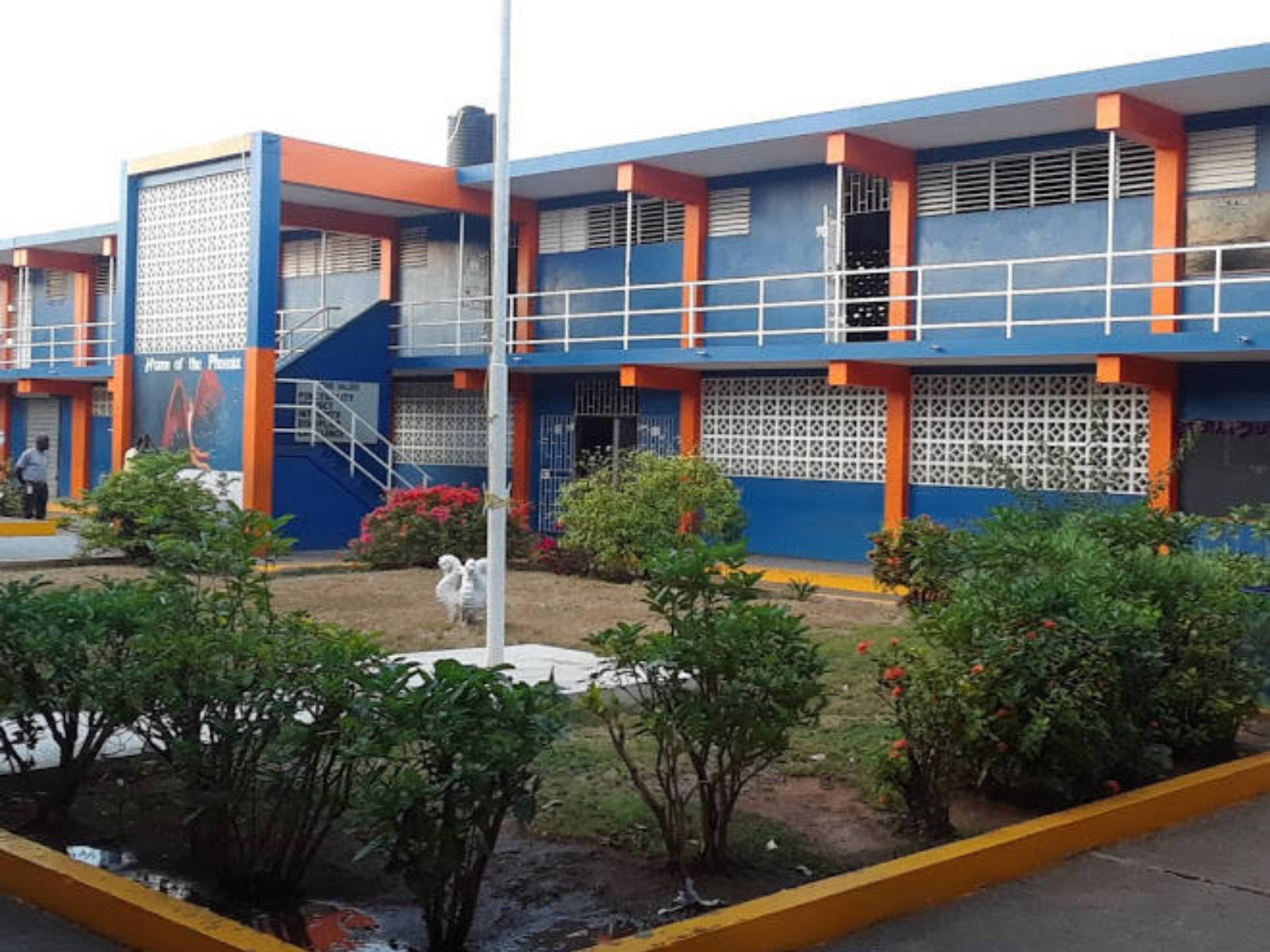 Tivoli Gardens High School